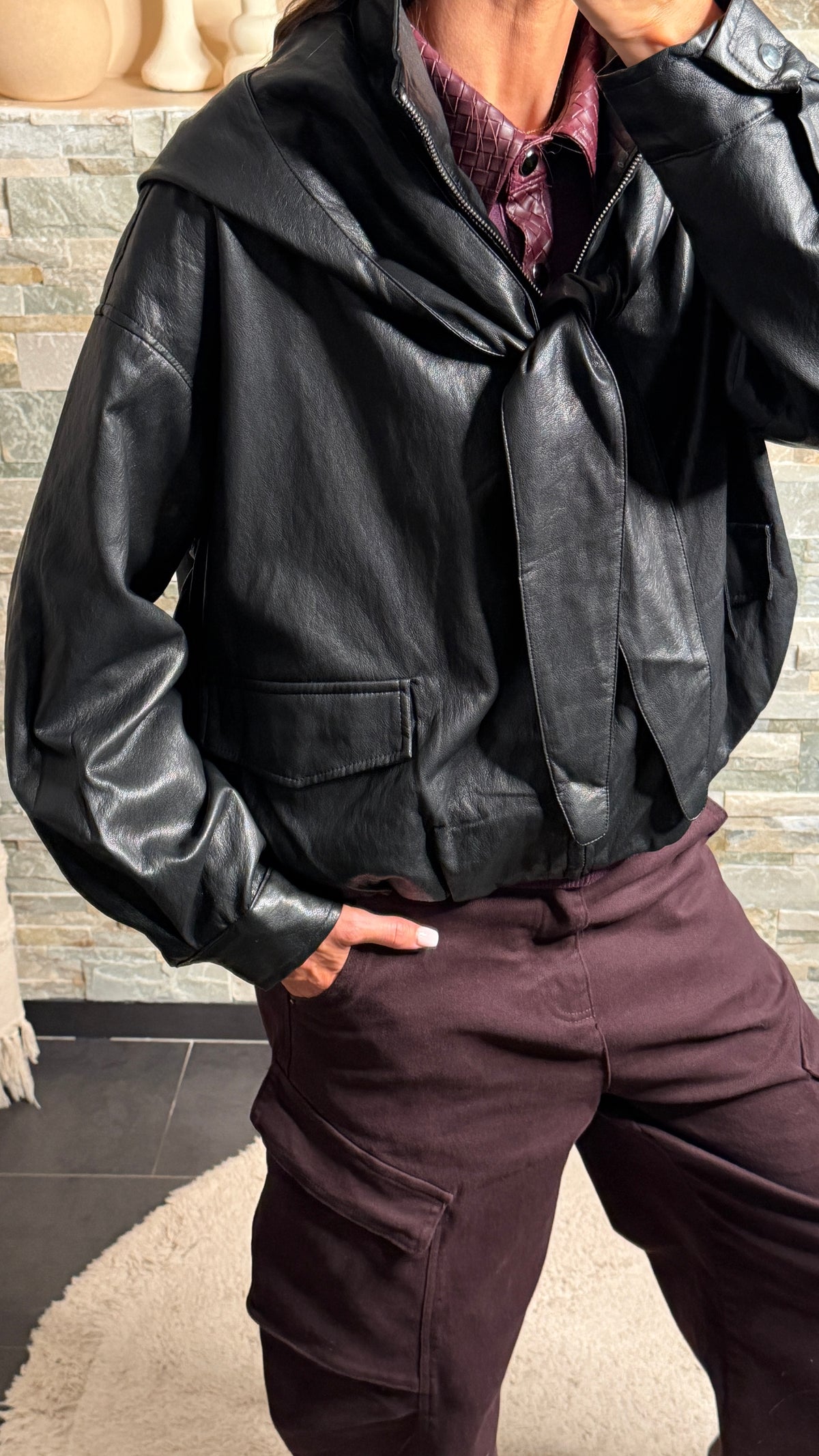 Veste simili cuir à capuche amovible Noir
