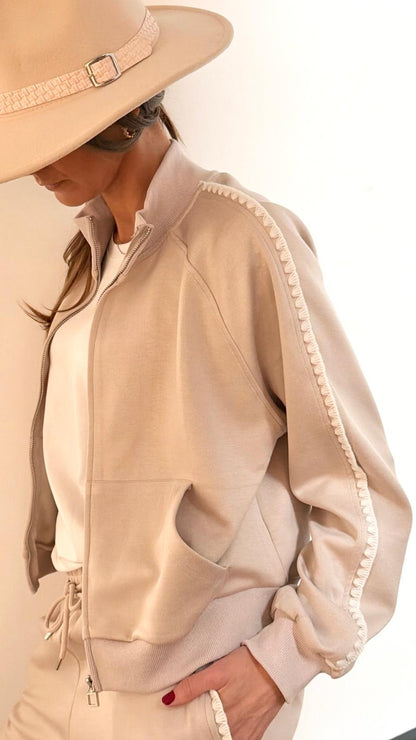 Survetement bohème brodé beige