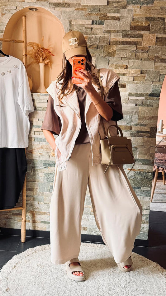 Flowy beige barrel-leg trousers