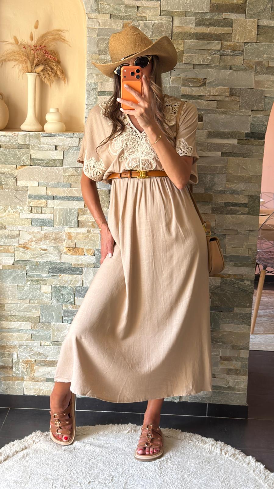 Robe bohème en lin brodées Camel