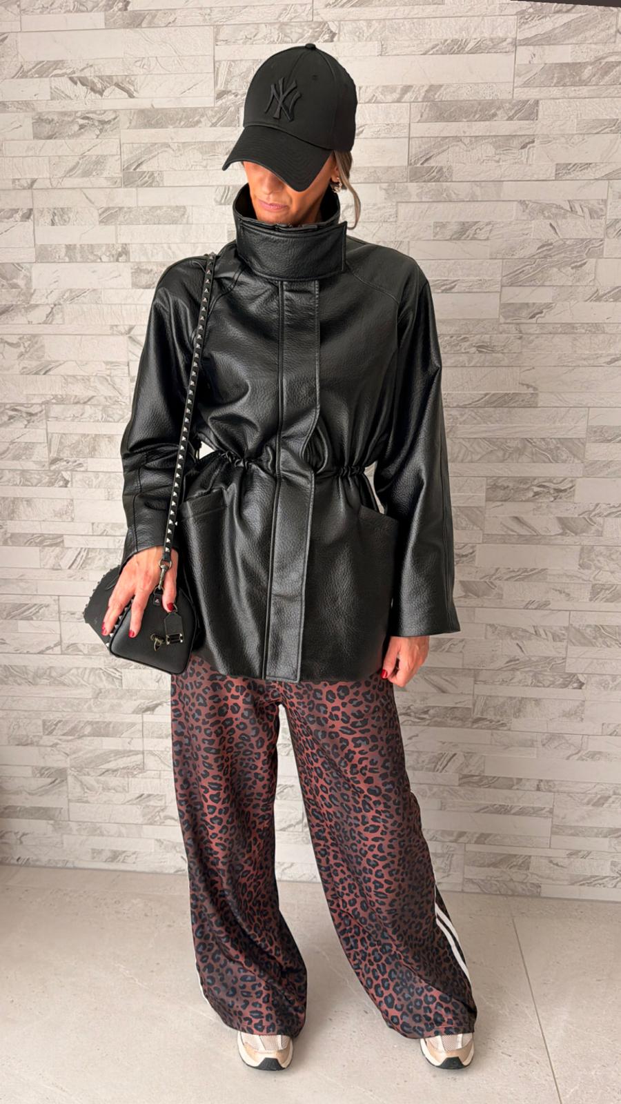 Veste simili cuir resserrée à la taille Noir