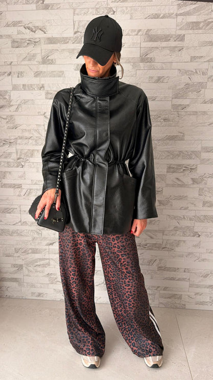 Veste simili cuir resserrée à la taille Noir