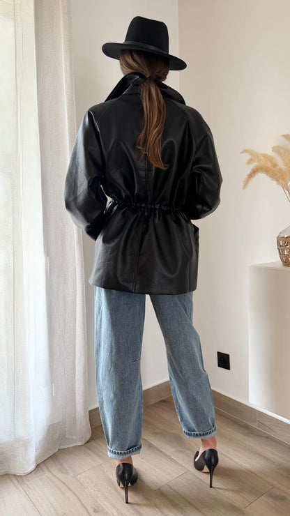 Veste simili cuir resserrée à la taille Noir